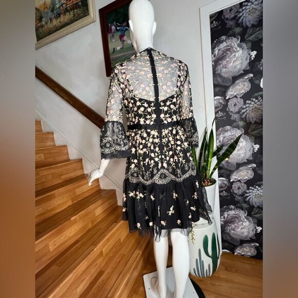 BHLDN x NEEDLE & THREAD CLIMBING BLOSSOM EMBELLISHED EMBROIDERED
MINI DRESS - Picture 7 of 10